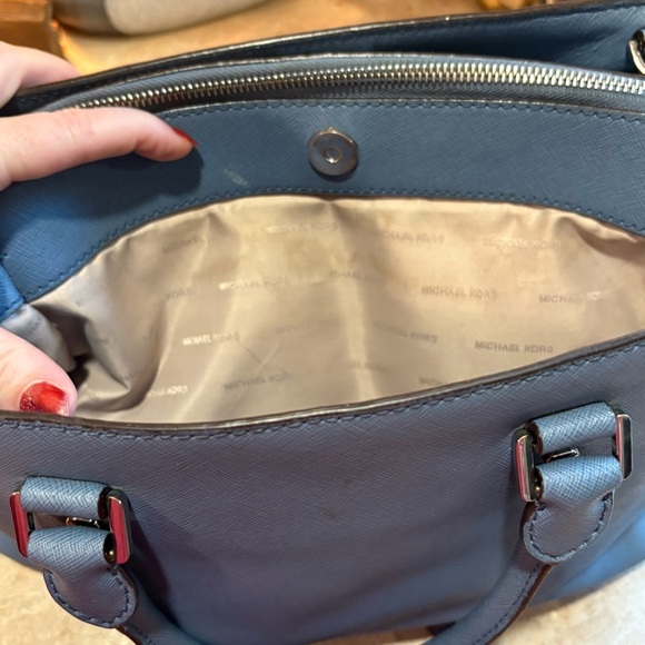 Michael Kors Blue Satchel w/ Optional crossbody Strap & Structured Design - Picture 14 of 15